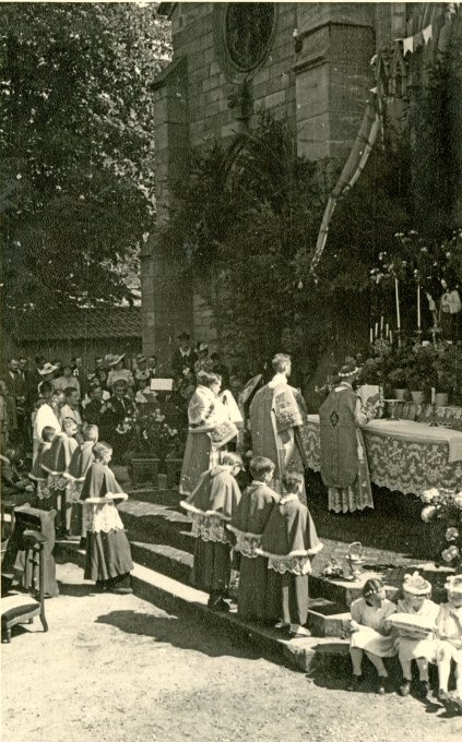 33 - La première messe du Père Camille Bachmann en 1945