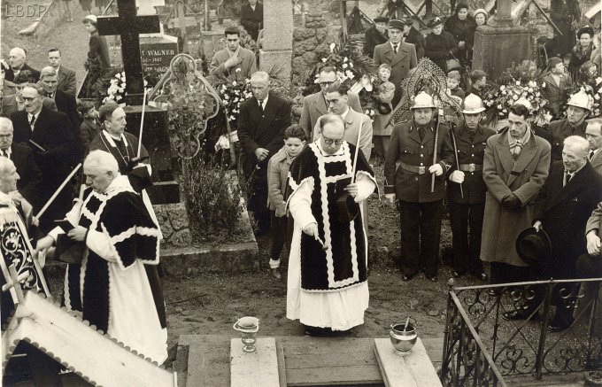 42 - Enterrement de la Soeur Marie-Nicolas le 23 février 1955