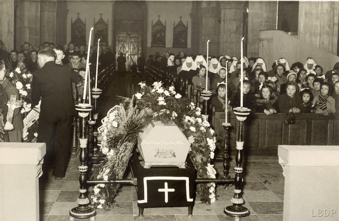 31 - Enterrement de la Soeur Marie-Nicolas le 23 février 1955