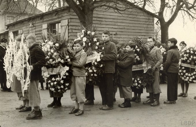 13 - Enterrement de la Soeur Marie-Nicolas le 23 février 1955