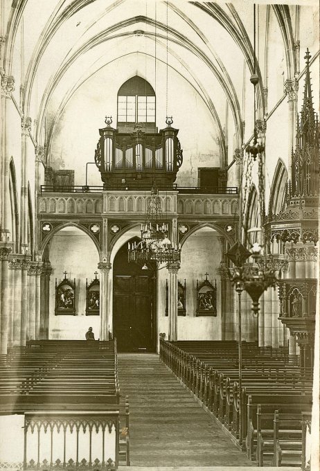 118 - L'intérieur de l'église avant 1940