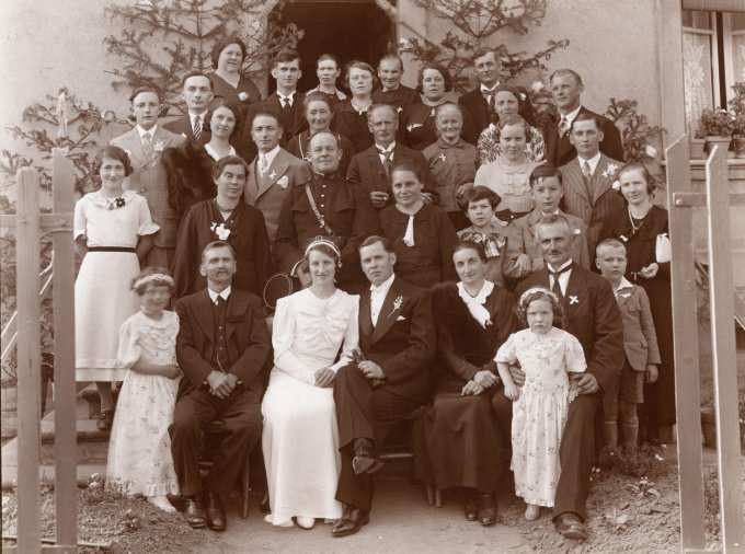 09 - Le mariage de Bachmann Marie-Thérèse et de Wisson Jérôme le 29 mai 1937