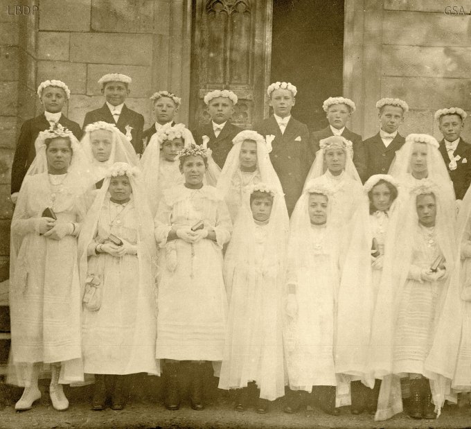 19 - Une communion en 1921