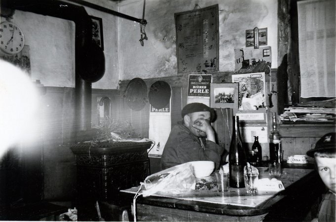 49 - L'intérieur de la ferme auberge du Schupferen en 1960