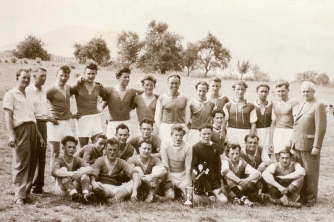21 - Rencontre avec l'équipe de foot de Birckweiller en Allemagne en 1953