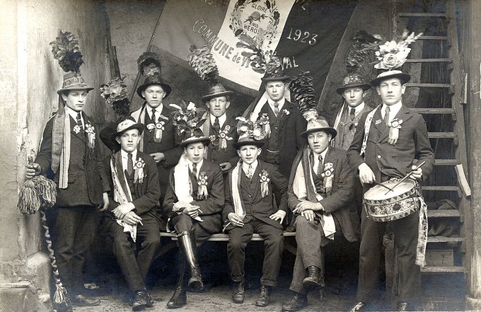 25 - Les conscrits de la classe 1903 - 1923
