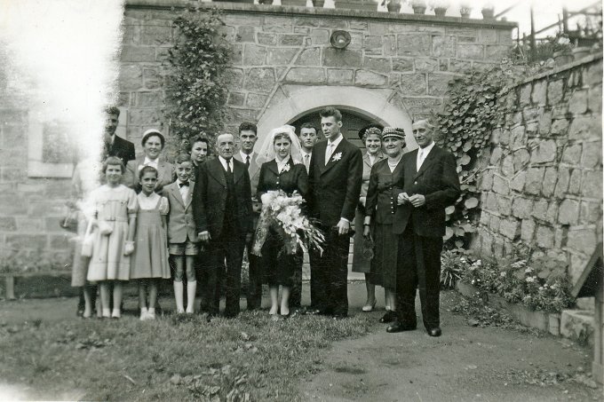 16 - Le mariage de Aubrun Monique et Wisson Raymond en 1957