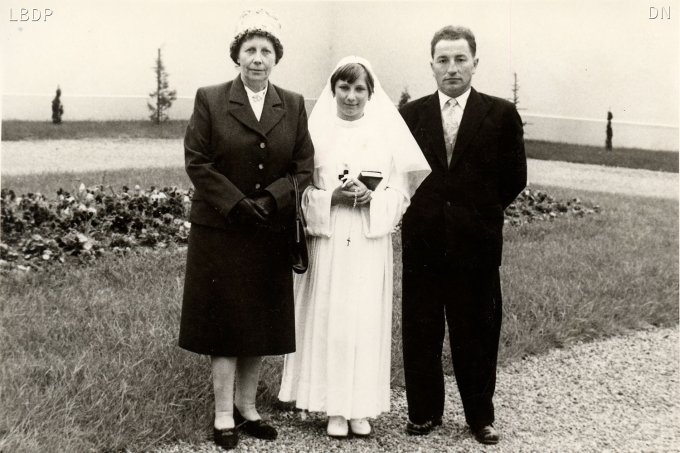 35 - La communion de Nicole, le 9 avril 1961
