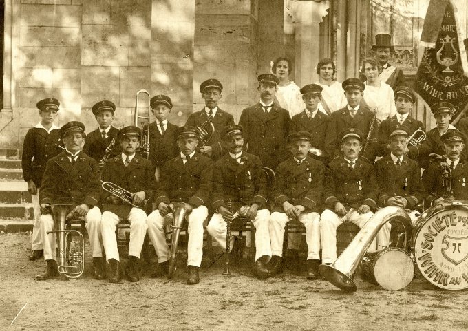 062 - Inauguration du drapeau de la musique en 1924-Détail 1