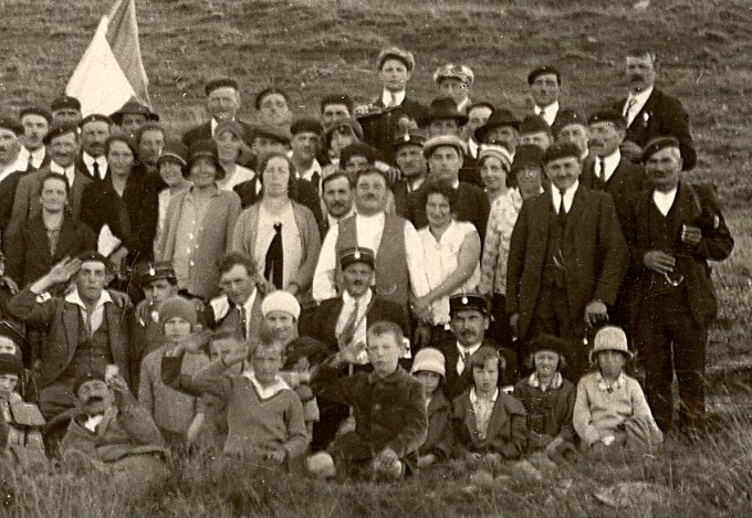 054 - La fête des brancardiers à la chapelle de Wihr au Val vers 1929-Détail 1