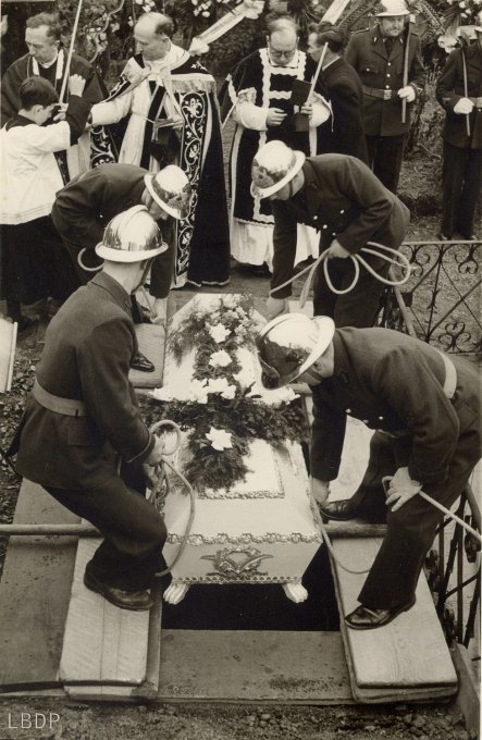 39 - Enterrement de la Soeur Marie-Nicolas le 23 février 1955
