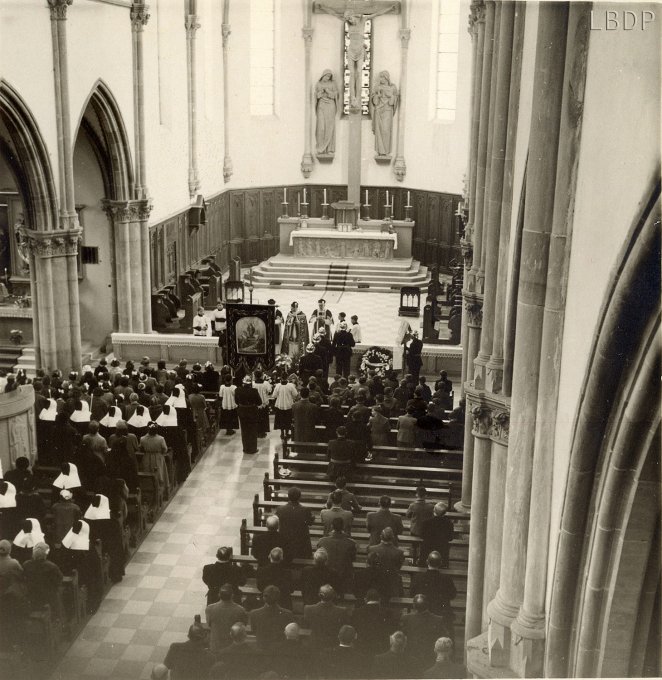 34 - Enterrement de la Soeur Marie-Nicolas le 23 février 1955