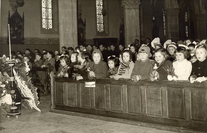 32 - Enterrement de la Soeur Marie-Nicolas le 23 février 1955