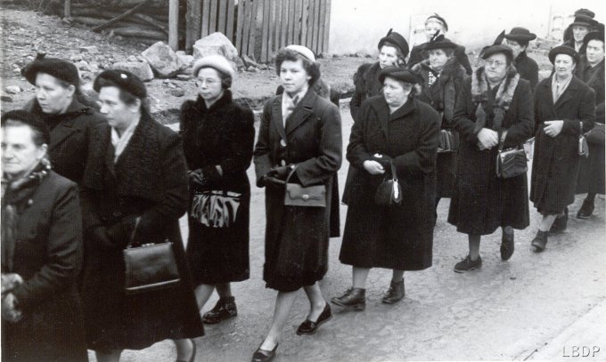 17 - Enterrement de la Soeur Marie-Nicolas le 23 février 1955