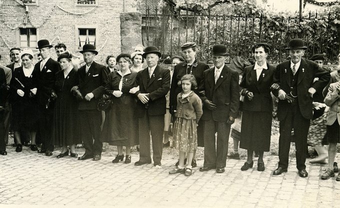 37 - Le baptême des cloches le 13 juin 1954