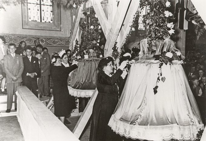 19 - Le baptême des cloches le 13 juin 1954