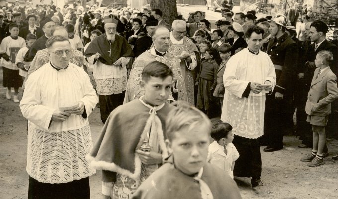 05 - Le baptême des cloches le 13 juin 1954