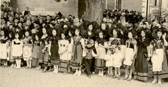 32 - Le baptême des cloches le 13 juin 1954