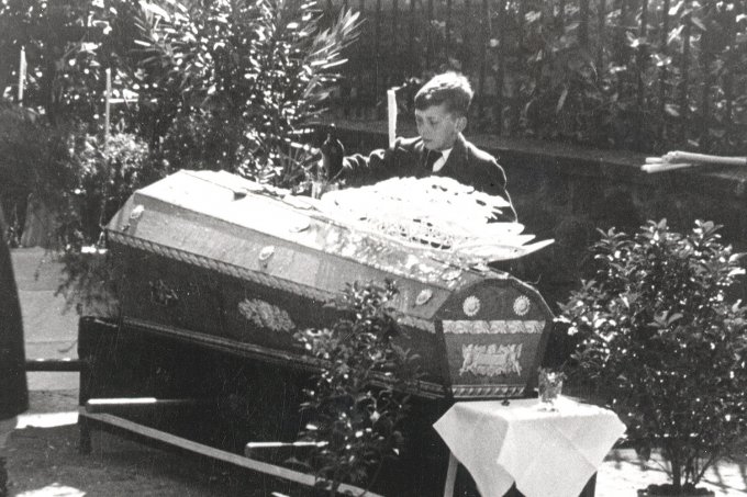 L'enterrement du curé Camille Entz <br>en 1938