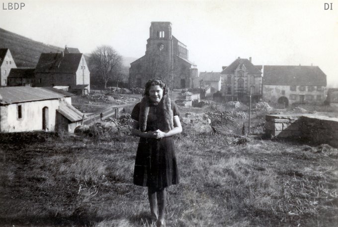 110 - Stihlé Marguerite dans les ruines de Wihr au Val