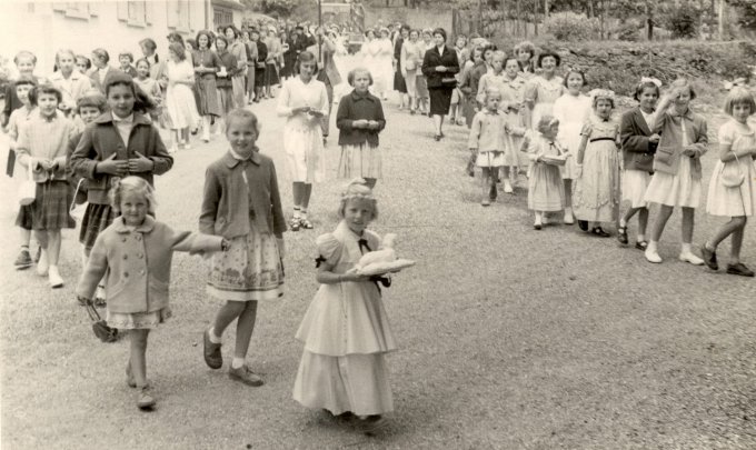 07 - Un cortège de la Fête Dieu