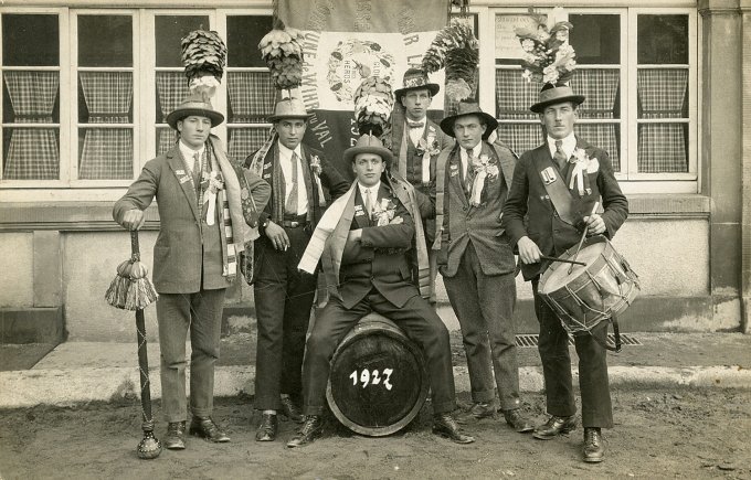 92 - Les conscrits de la classe 1907-1927