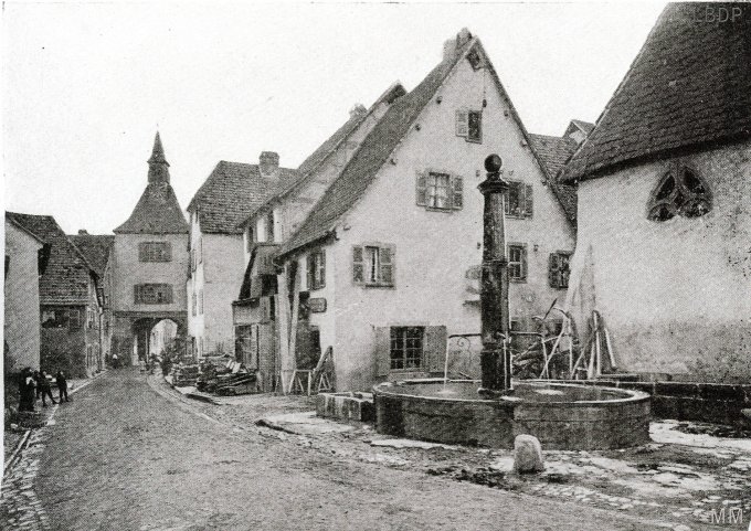 130 - Le village
