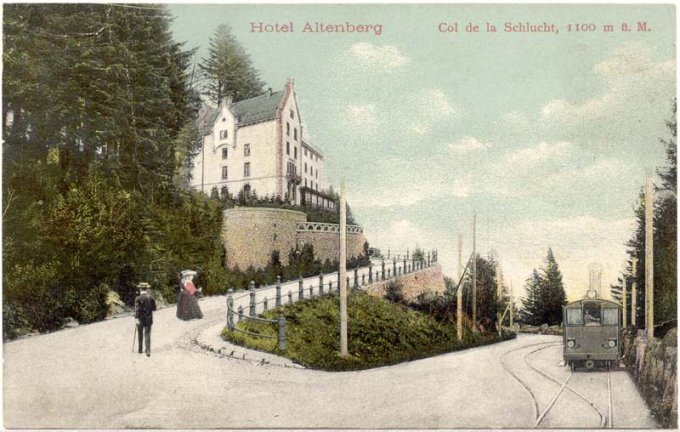 16 - Devant l'hotel "Altenberg"