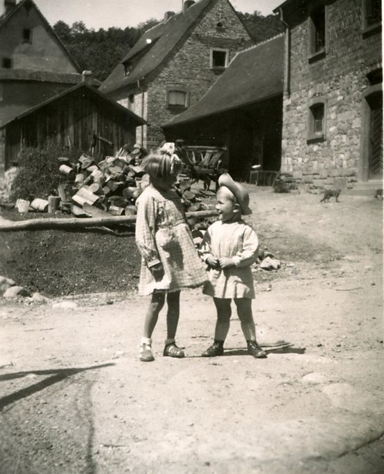 16 - A l'intersection de la rue du Fossé et de la rue du 21/42ème R.I.F.