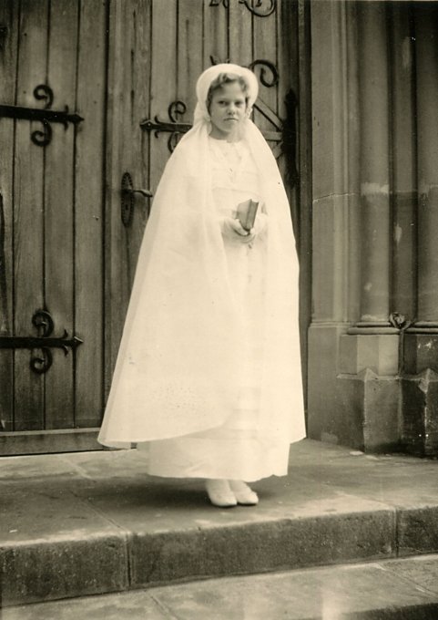 15 - La communion de Raymonde en 1957