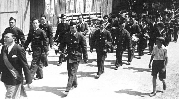 33 - La fête de la musique à Wihr-au-val, le 14 juillet 1949