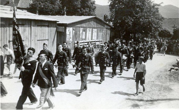 32 - La fête de la musique à Wihr-au-val, le 14 juillet 1949