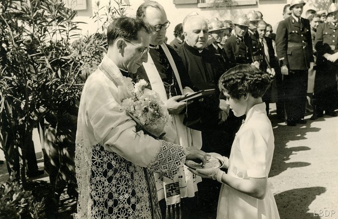 12 - Arrivée du Curé Wurth Henri le 1er juin 1958 - La remise des clefs de l'église