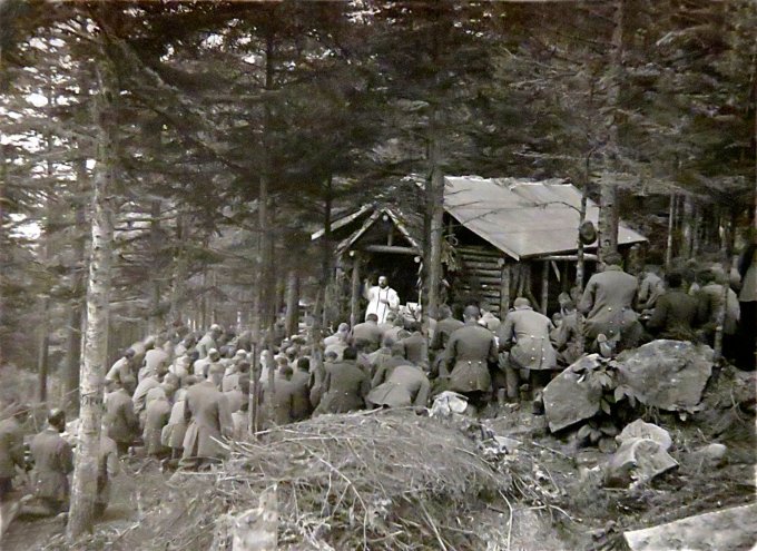 04 - Une messe dans la forêt de Wihr-au-Val, pendant la première Guerre