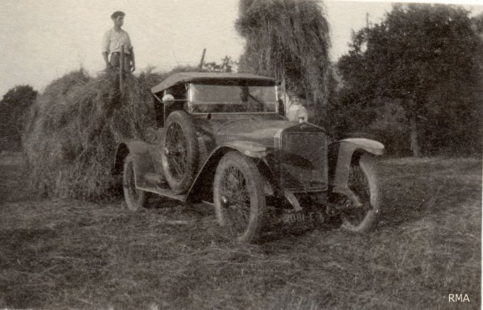 04 - La fenaison chez la famille Renard en 1930