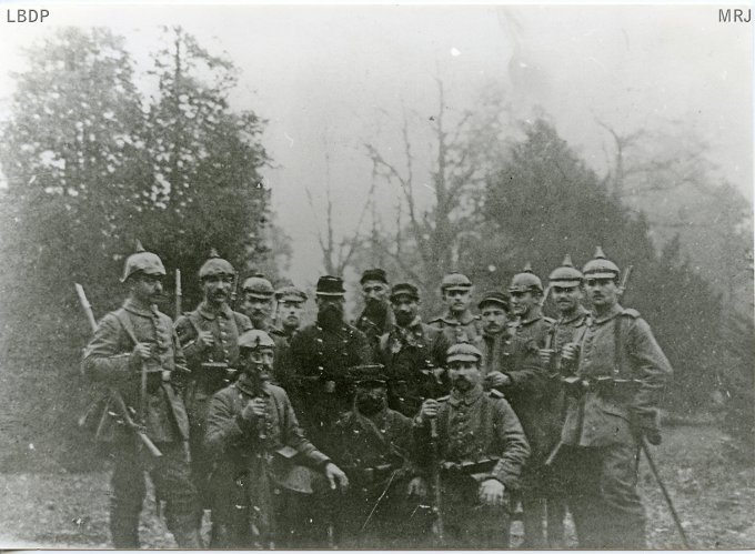 58 - Août 1914 - Des prisonniers français près de Munster