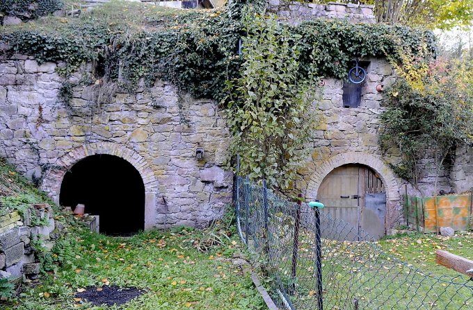 01 - L'entrée de la cave de l'ancienne brasserie