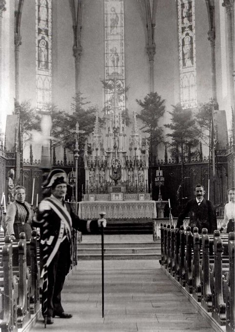 09 - L'intérieur de L'église avant 1940