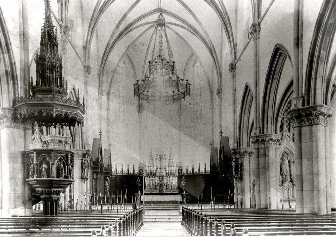 04 - L'intérieur de L'église avant 1940
