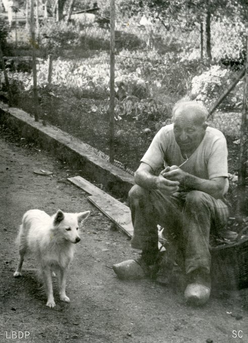 38 - Barbe Matisse et son chien Loulou