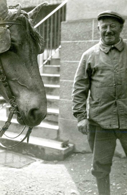 069 - Tannacher Albert père et son cheval Hansi