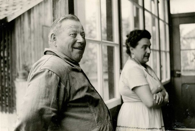 056 - Tannacher Albert père et Madame Becker