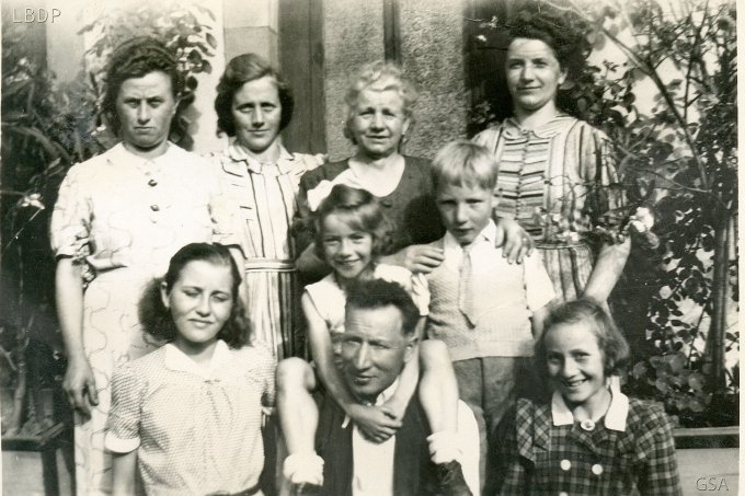 21 - La communion de Lucie en 1948