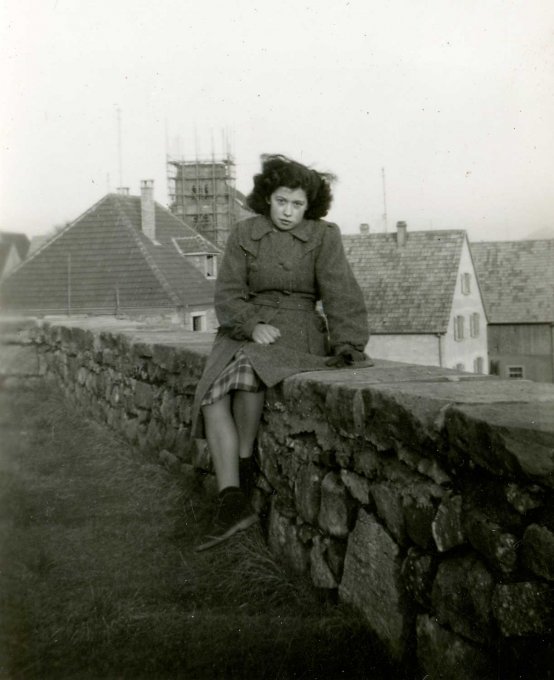 50 - Stihlé Bernadette à l'emplacement du château