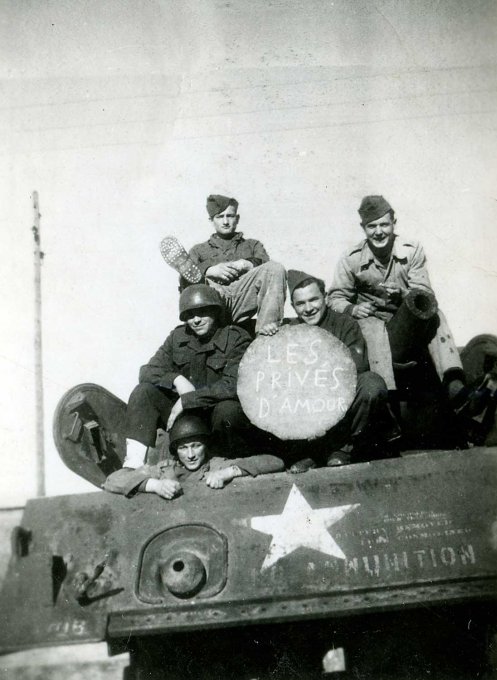 32 - Kempf Marcel (en haut à droite) pendant le service militaire