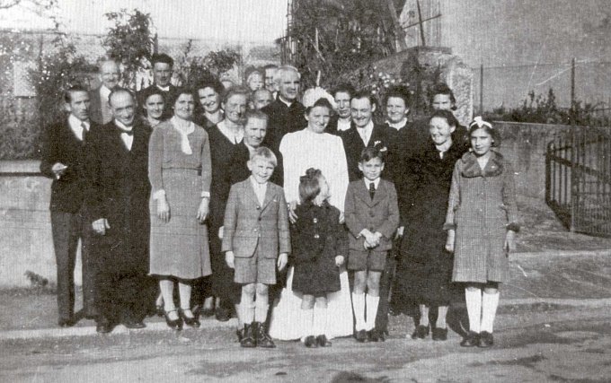19 - Le mariage de Schiehlé Eugénie et de Masson Freddy le 25 novembre 1945