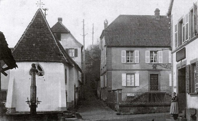 06 - La Chapelle Ste Barbe et l'Hôpital de Wihr-au-Val avant la destruction du village le 18 juin 1940
