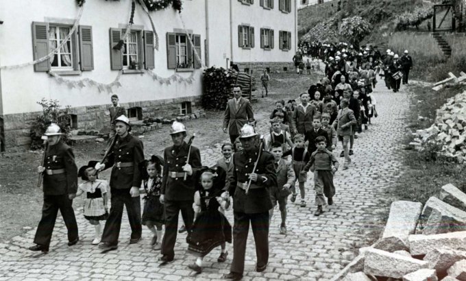 34 - Le 14 juillet 1954