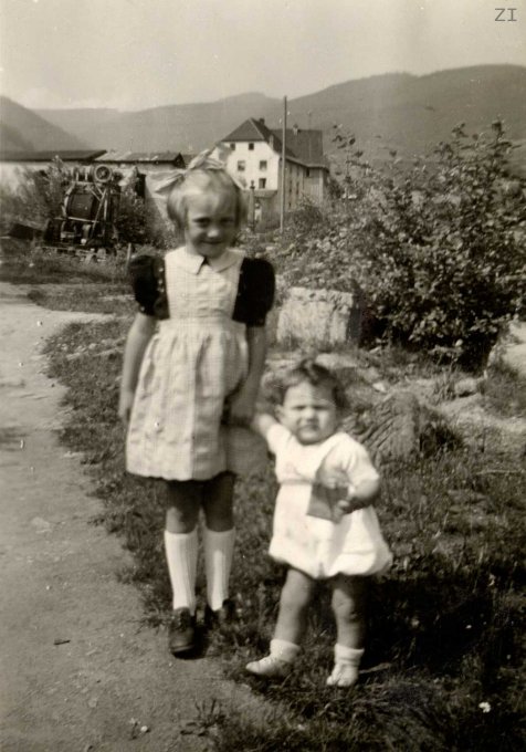 43 - Zimmermann Suzanne et son frère Aimé