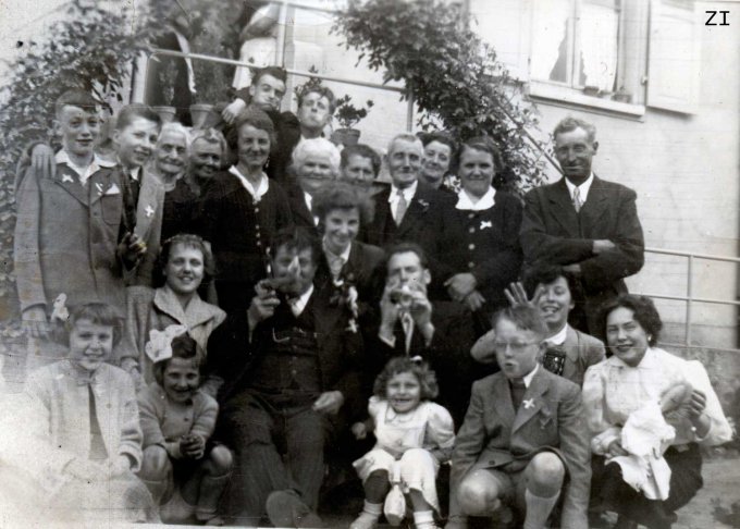 19 - Une fête de famille en 1953